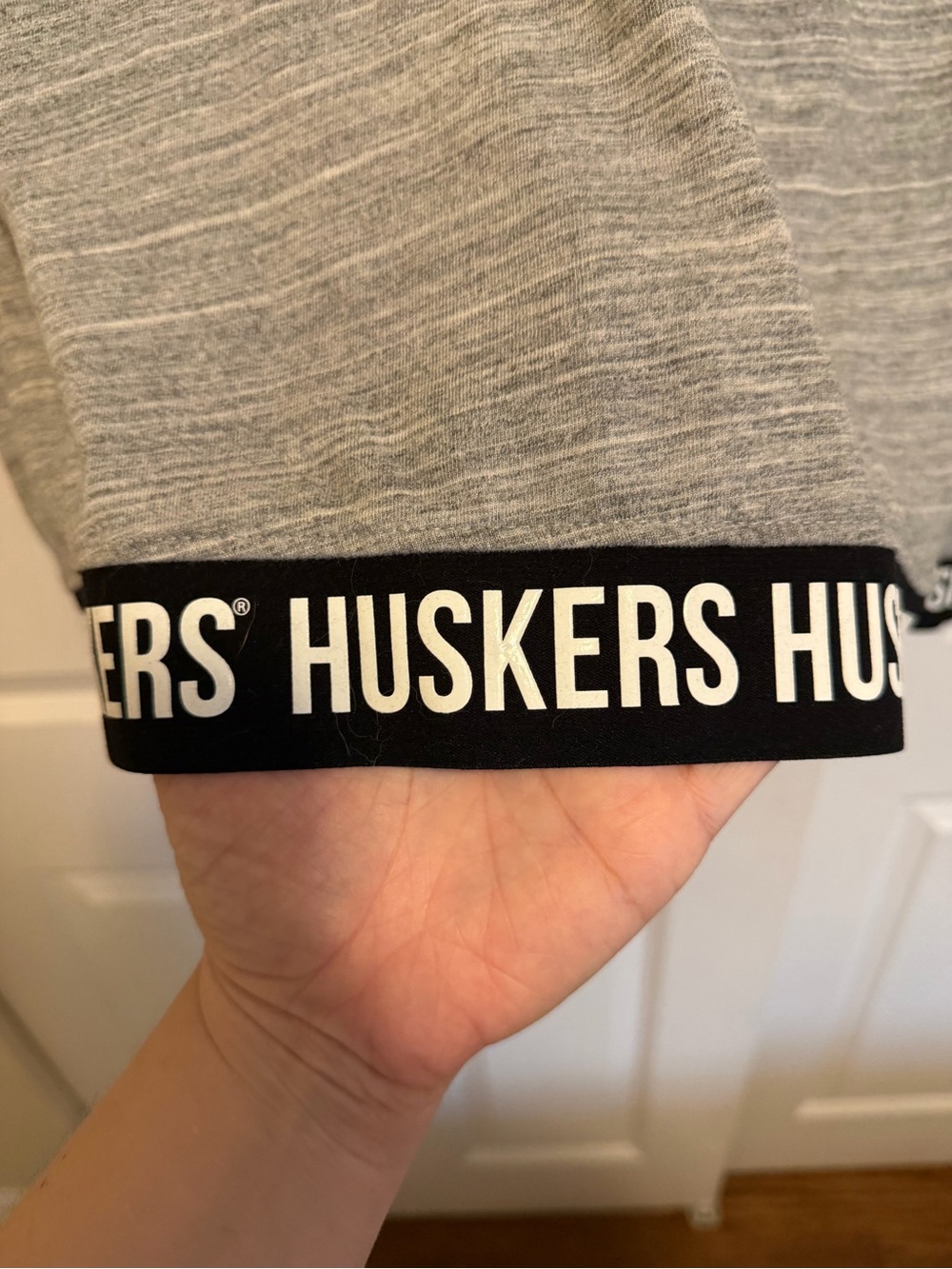 47 Brand Nebraska Gray Crewneck Sweatshirt with Red N - Picture 4 of 4